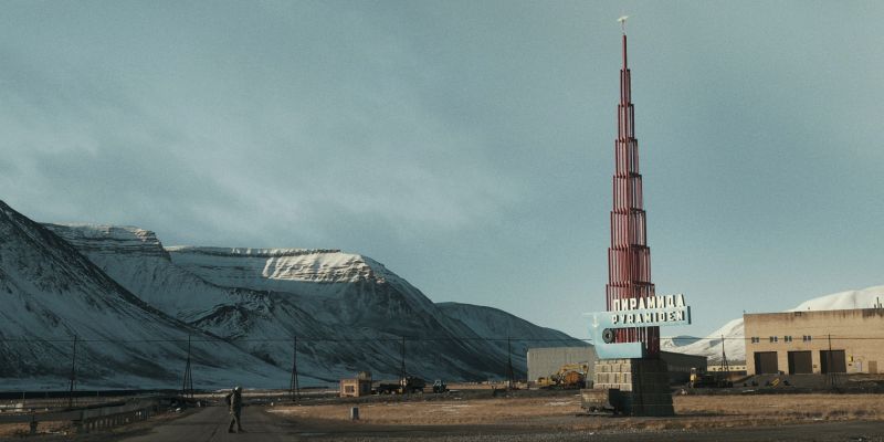 Pyramiden by French Kiss Production